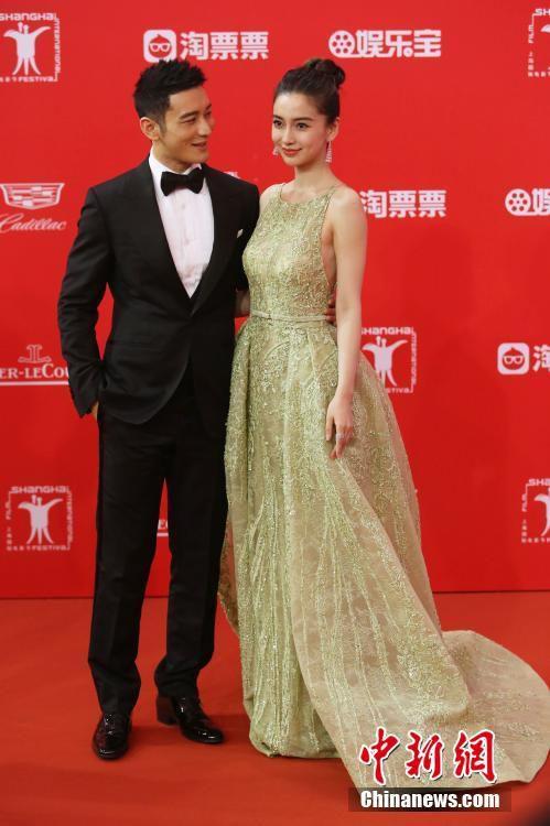 6月11日晚，第19届上海国际电影节拉开帷幕。黄晓明携Angelababy亮相开幕红毯。中新社记者