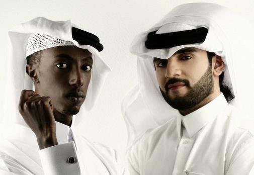 阿拉伯人穿白袍有何原因：阿拉伯人风俗习惯
