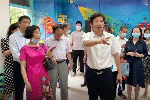 广州首个羊城家政基层服务站揭牌，与51 家庭管家签订合作协议